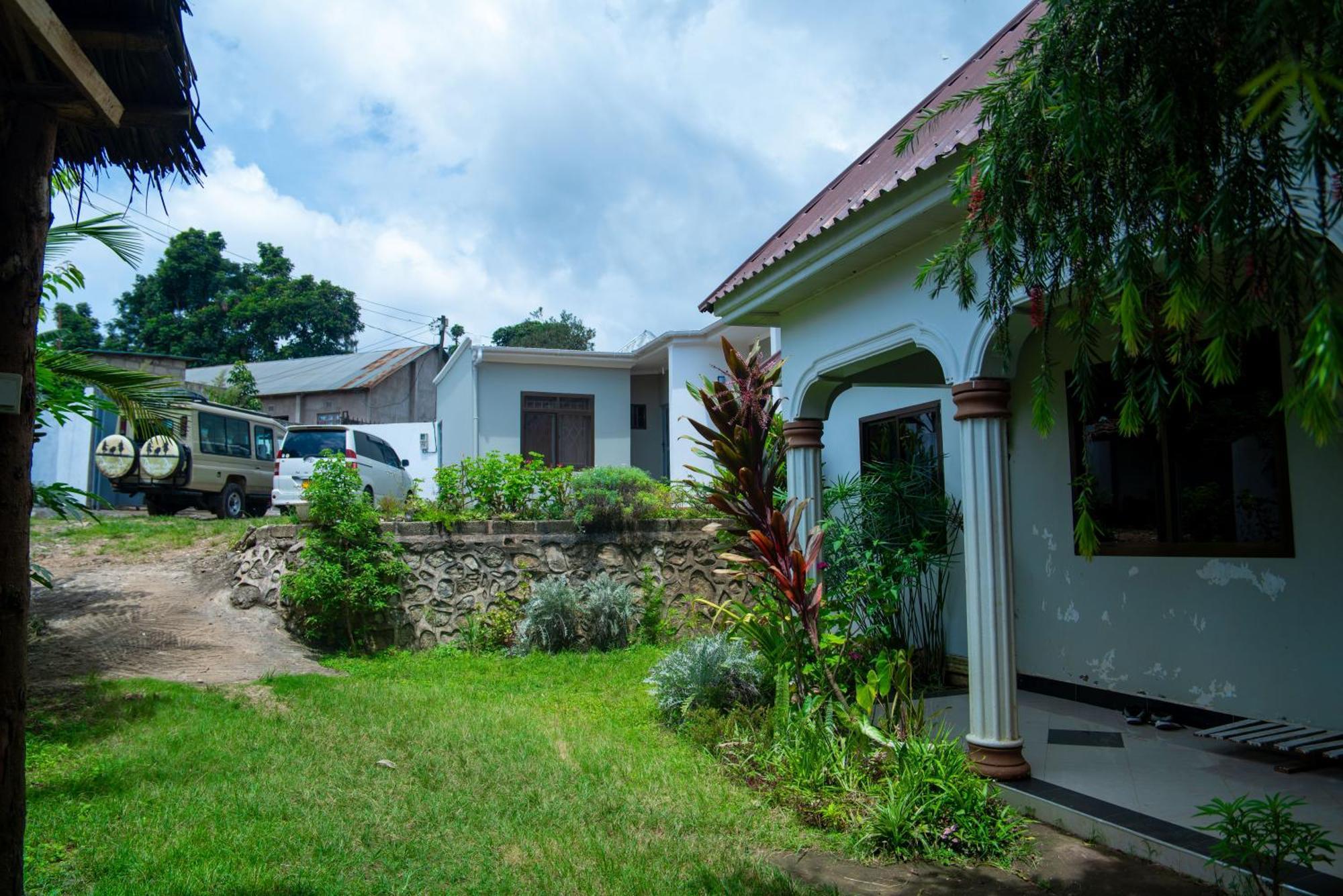 New Dream House Bed & Breakfast Arusha Eksteriør bilde